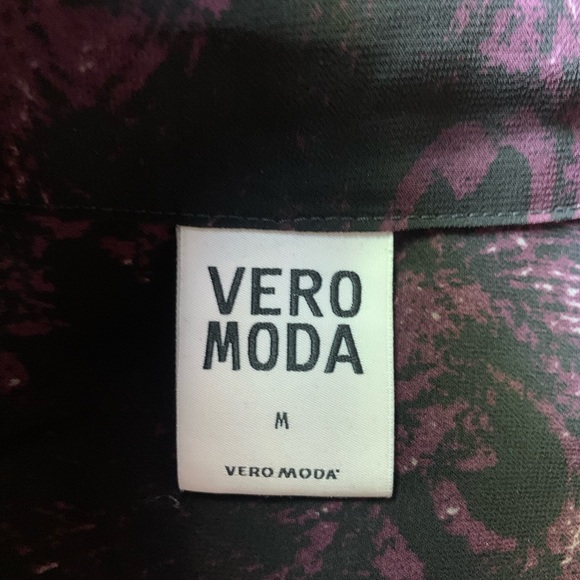 Women’s Vero Moda top - Picture 3 of 3
